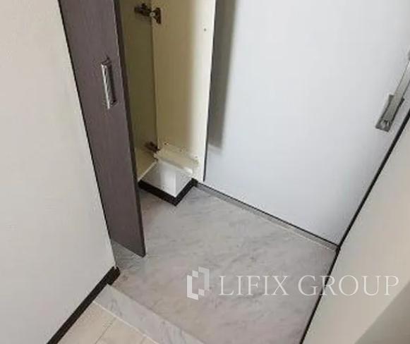 玄関　※同タイプ反転間取り参考