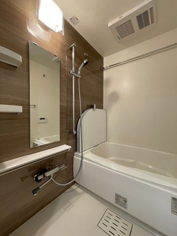 バス・シャワールーム