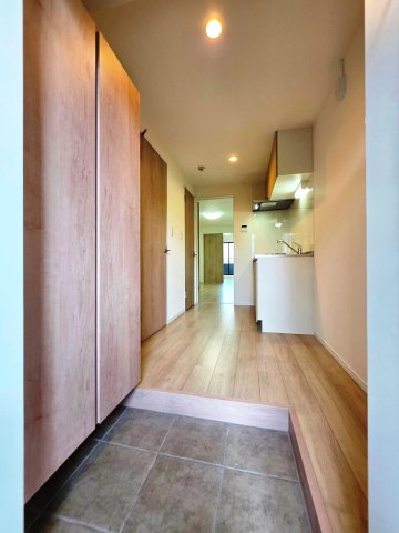 玄関　同間取り別部屋の参考写真