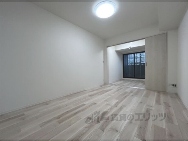 居室・リビング　２０１号室の写真です