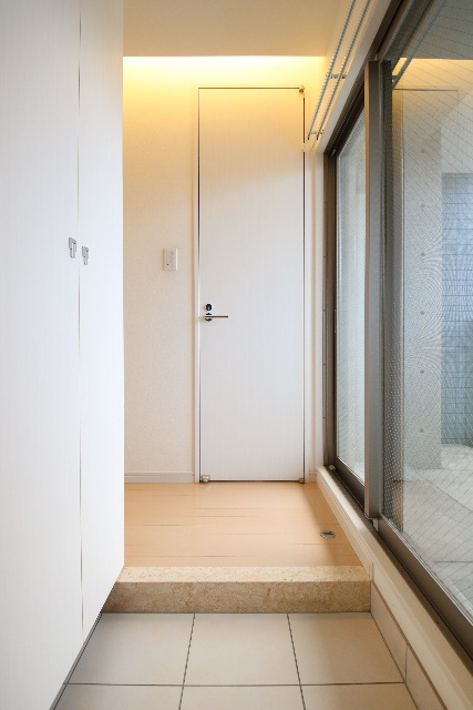 玄関　※別室の参考写真の為、現況優先です。