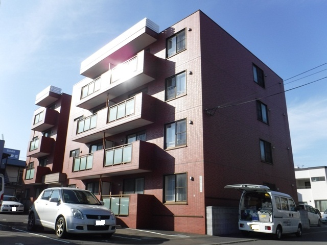 建物外観　☆地下鉄東西線「南郷13丁目」駅まで徒歩7分！