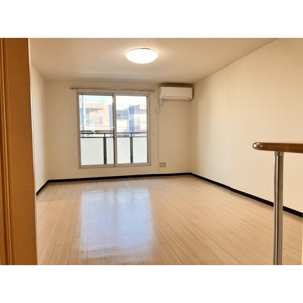 居室・リビング　☆15.5帖の広々としたリビングです！