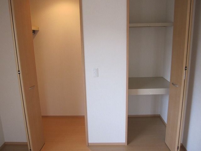 その他設備　★収納スペース豊富です★