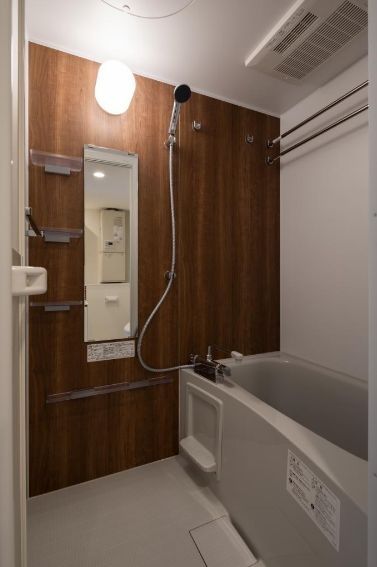 バス・シャワールーム　バス