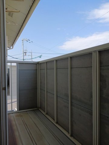 バルコニー　落ち着いた時間を過ごせるバルコニーです