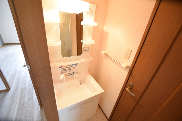 洗面設備　独立洗面台付きのお部屋です☆