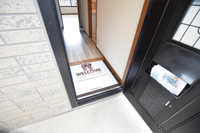 玄関　シューズボックス付きの玄関です☆