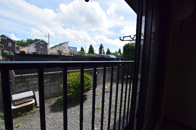 バルコニー　東向きのバルコニーです☆