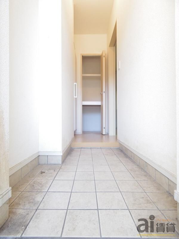 玄関　キッチン