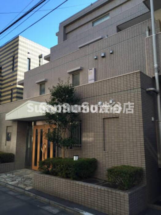 建物外観　落ち着いた雰囲気の外観です