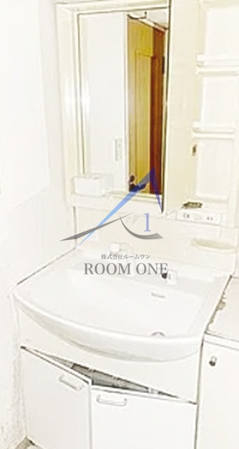 洗面設備　洗面台です。