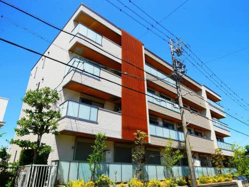 建物外観　積水ハウスの賃貸住宅『ベレオ』シリーズです♪４階建て『エレ…