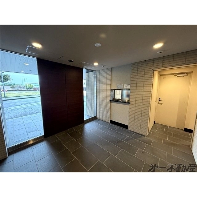 エントランス　エントランス