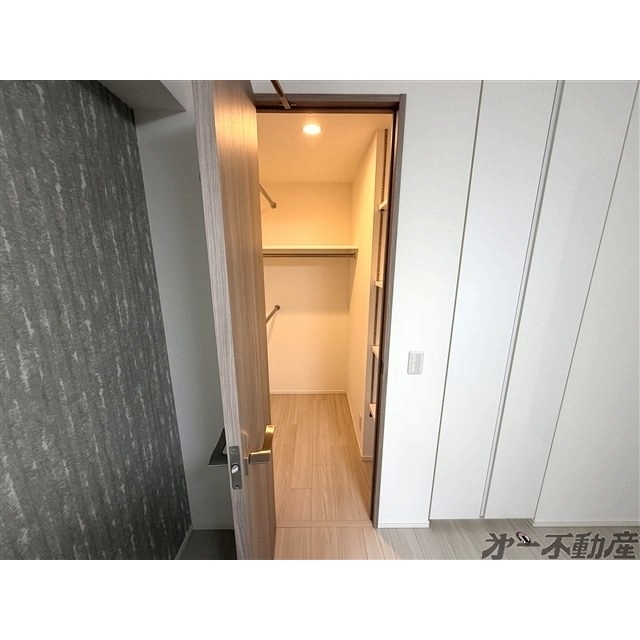 収納　ウォークインクローゼット