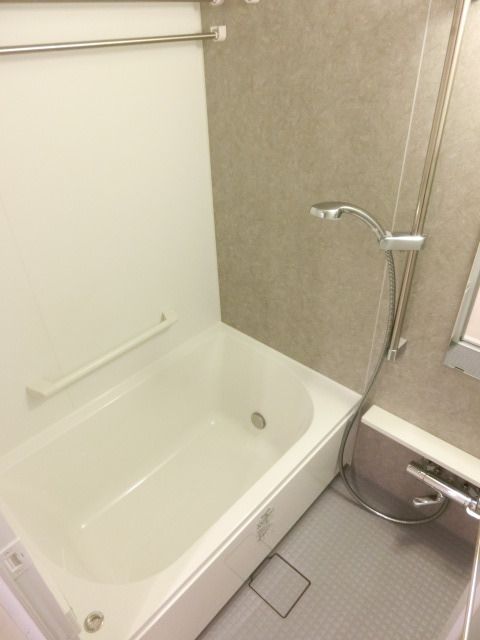 バス・シャワールーム　浴室
