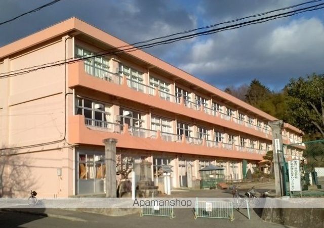 小学校　大平小学校（小学校）まで2000m