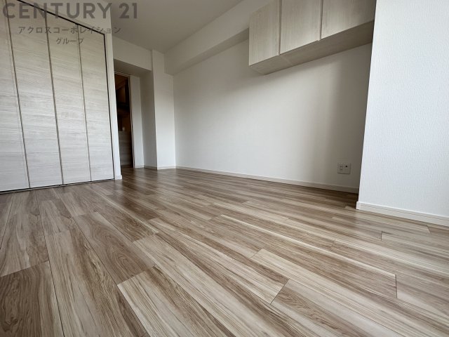 居室・リビング　収納豊富な洋室☆エアコン設置済み！