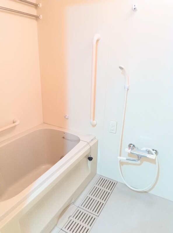 バス・シャワールーム　バス