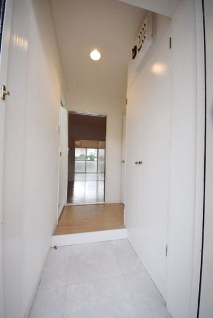 玄関　写真はイメージです。