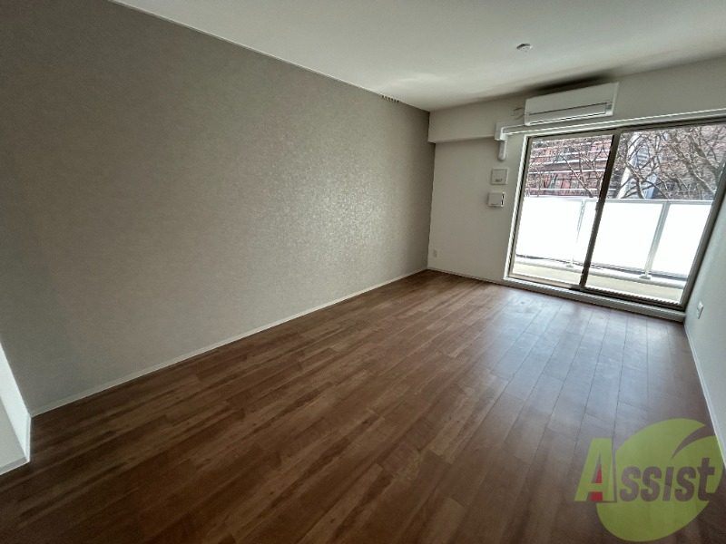 居室・リビング　１５．１帖のＬＤＫです。大型のテレビやソファの設置が可能です