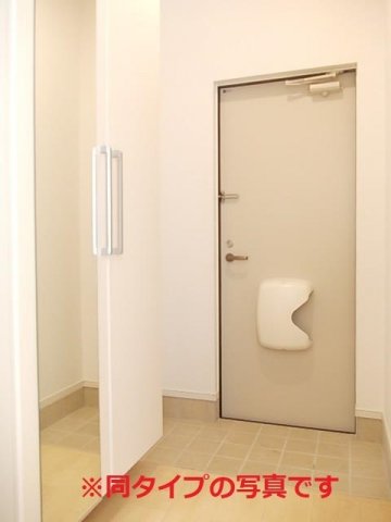 玄関　シンプルで使いやすい玄関です
