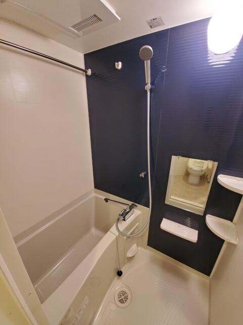 バス・シャワールーム　?