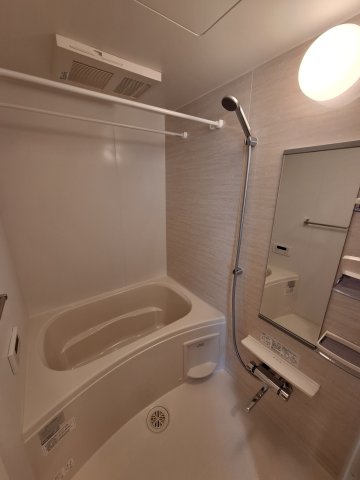 バス・シャワールーム　写真は別部屋の参考写真です