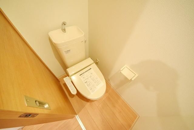 トイレ　ウォシュレット付です♪