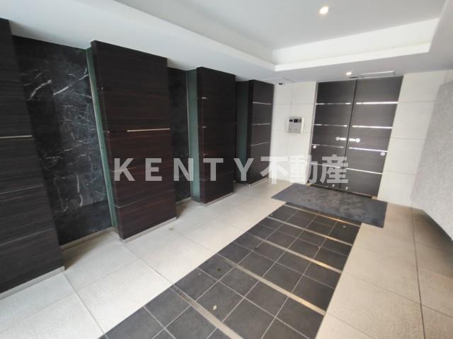 ロビー　落ち着いたエントランスです