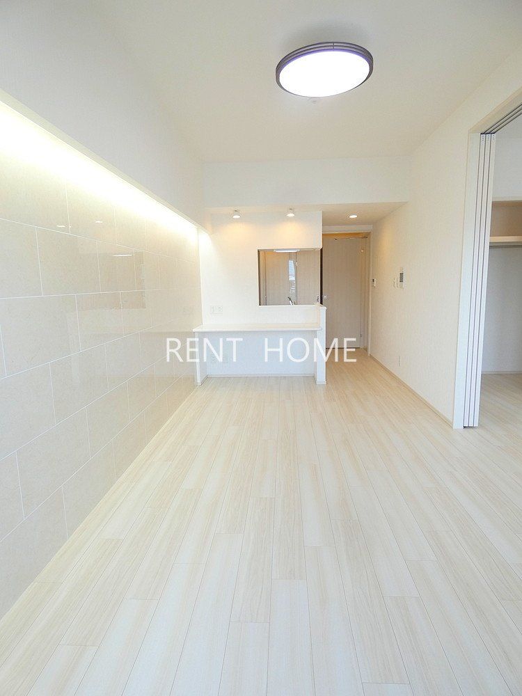 居室・リビング　明るいリビングです。