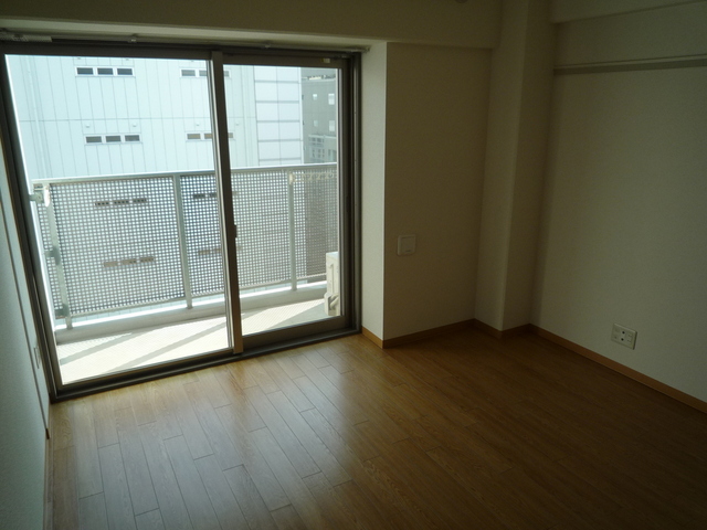 居室・リビング　エアコン付で快適です