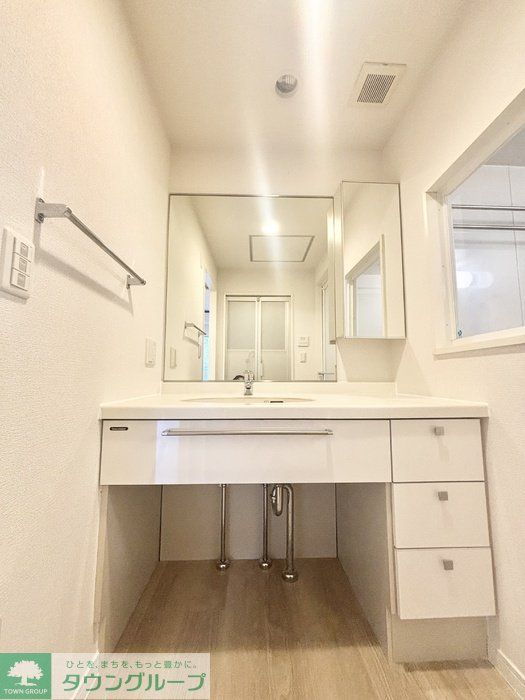 洗面設備　お部屋探しは株式会社　タウンハウジング　までお気軽にお問合…