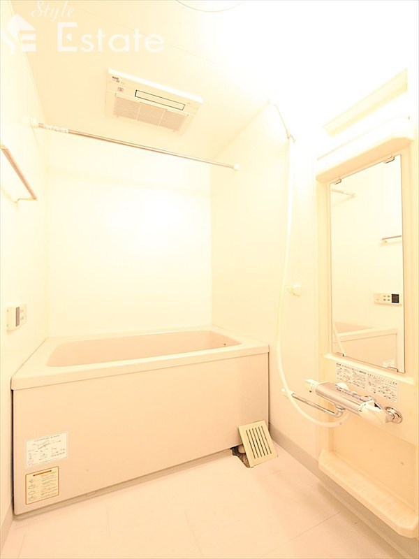 バス・シャワールーム　バスルーム