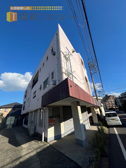 建物外観　こんな時代だし、鉄筋コンクリートという選択を。