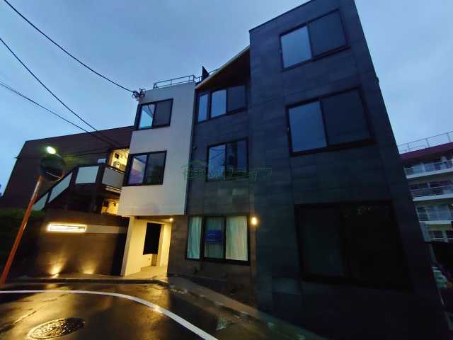 建物外観　リライフ下北沢店