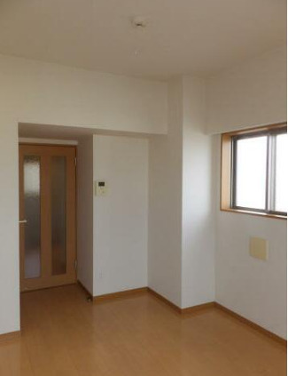 その他部屋・スペース　リビングを別角度から