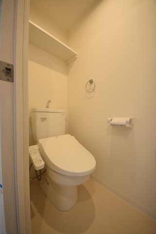 トイレ　ラ・ヴィラ阿倍野　温水洗浄便座