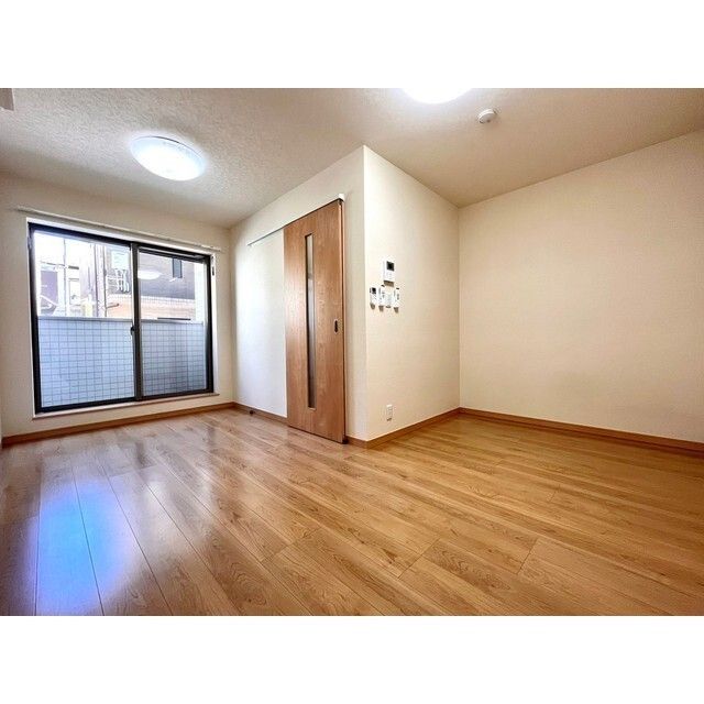 居室・リビング　広々8帖超えのワンルーム