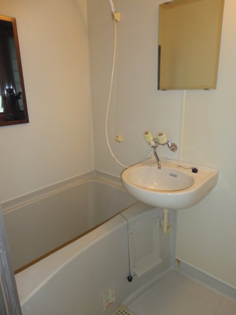 バス・シャワールーム　浴室