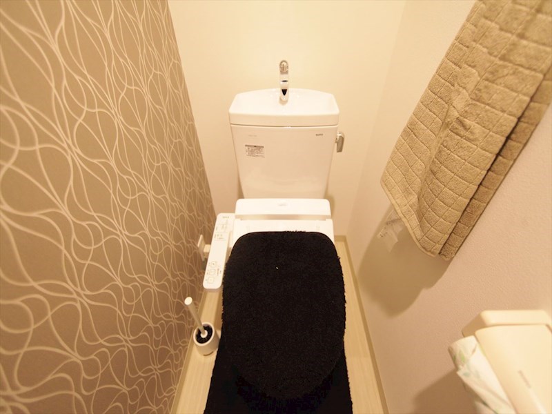 トイレ　温水洗浄暖房便座付トイレ