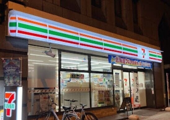 コンビニ　セブンイレブン大阪天満1丁目店（コンビニ）まで371m