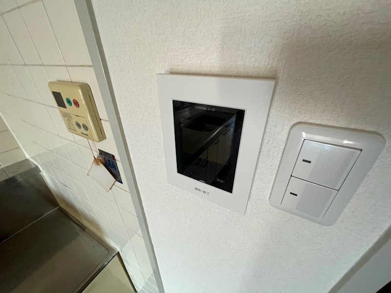 セキュリティ　※別号室の写真となります。