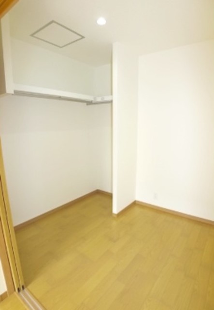 収納　ウォークインクローゼット