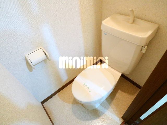 トイレ　※別のお部屋の参考写真です