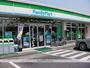 コンビニ　ファミリーマート（コンビニ）まで140m