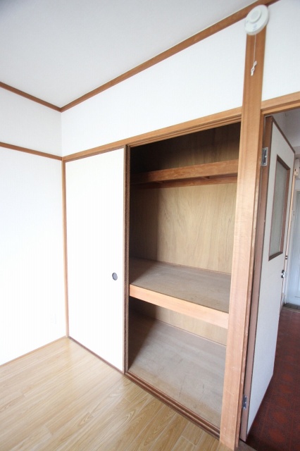 収納　同物件別号室