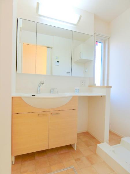 洗面設備　写真は別のお部屋のイメージです　現況優先