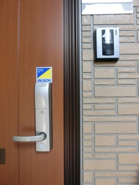 セキュリティ　安心のモニターホン付きです