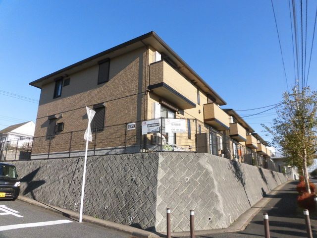 建物外観　高台で日当り良好です